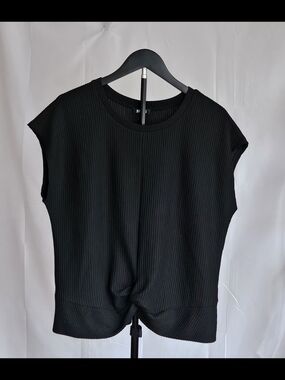​Buffalo David Bitton Black Ribbed Twist-Front Sleeveless Top - Size M